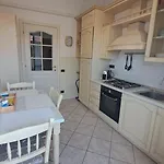 فندق مبيت وإفطار Oxi 4*