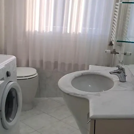 住宿加早餐酒店 Oxi